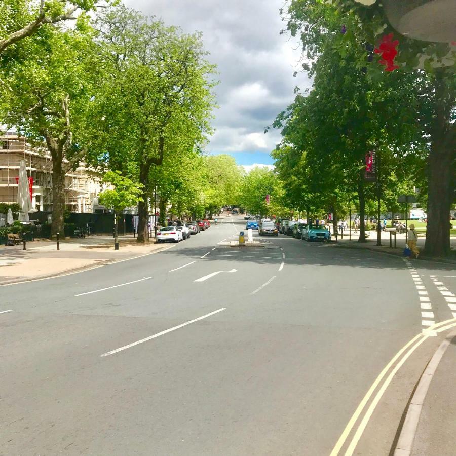 Stewart St James Walk Apartment Cheltenham Zewnętrze zdjęcie